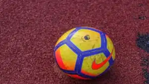 القنوات الناقلة للدوري الانجليزي على استرا وجميع الأقمار مع الترددات