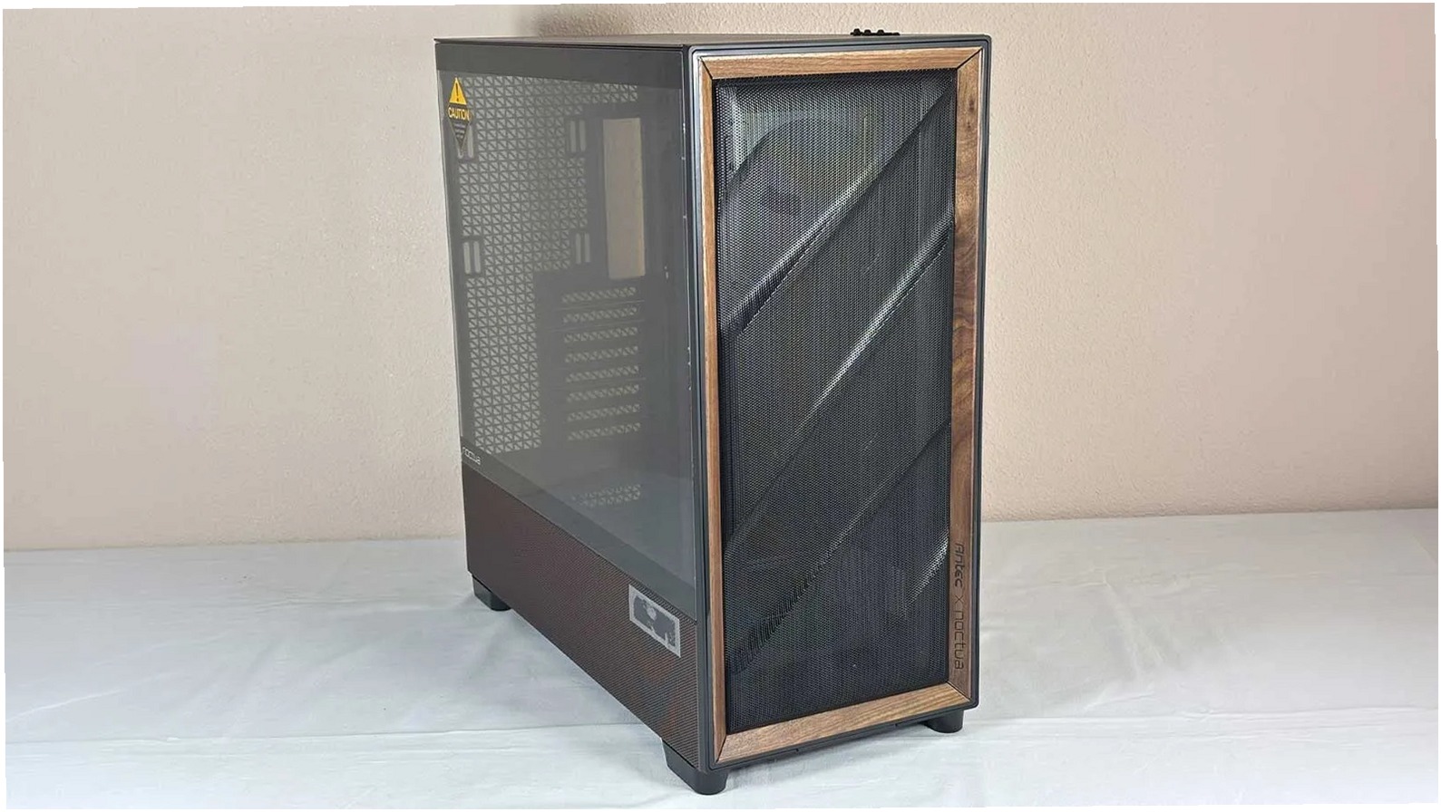 Antec Flux Pro Noctu 0