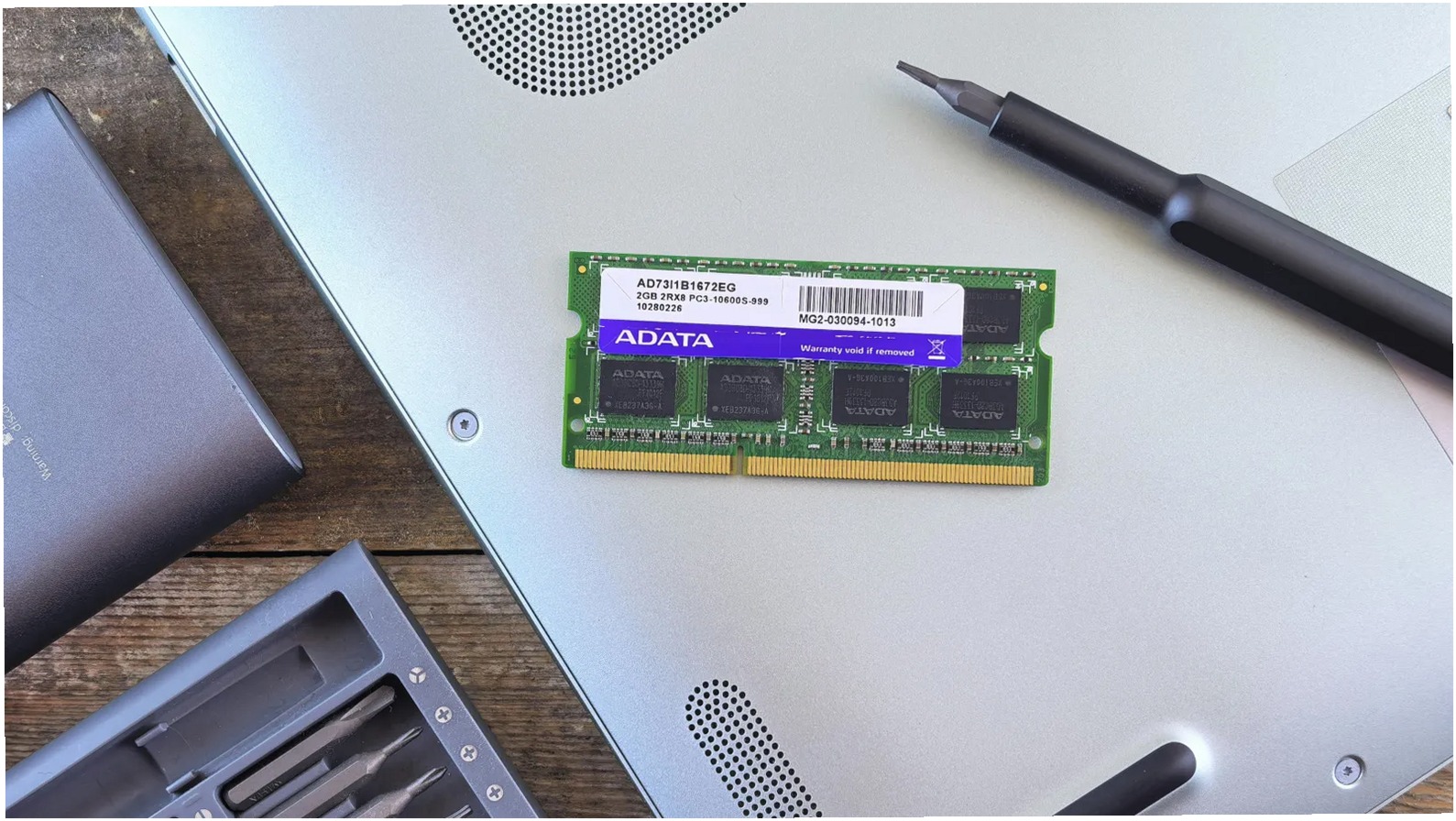ذاكرات Ddr5 المزيفة تغزو السوق: كيف تميز الأصلي من التقليد قبل الشراء؟ 2 El Mercado Se Llena 0