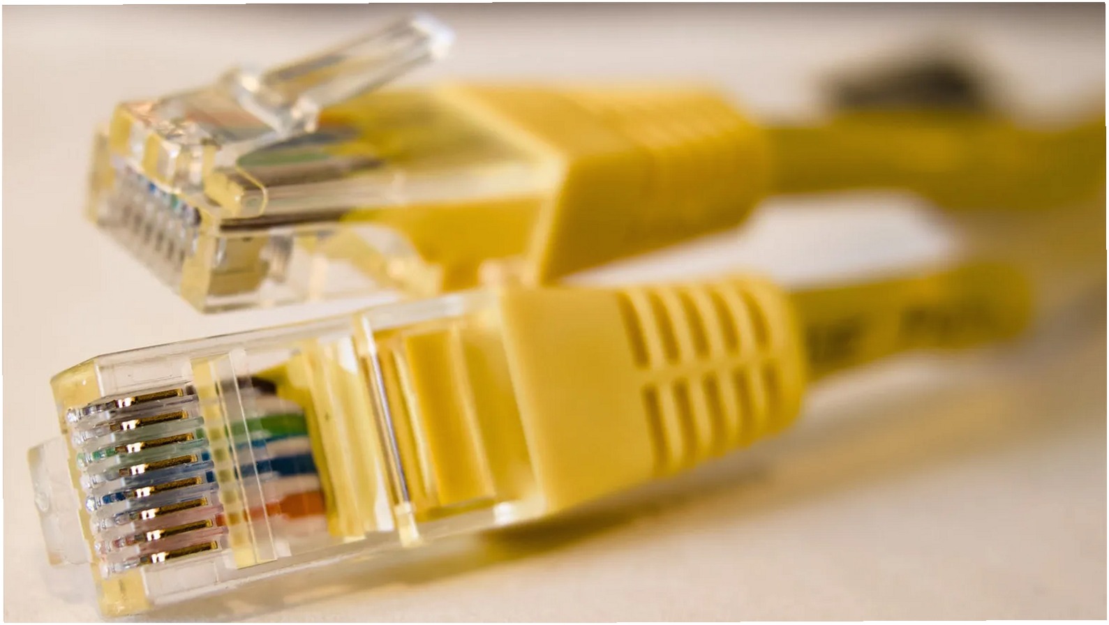 كابل إيثرنت مسطح أم دائري؟ أيهما الأفضل لشبكتك وتحذير من التداخل 2 Es Mejor Usar Cable 0