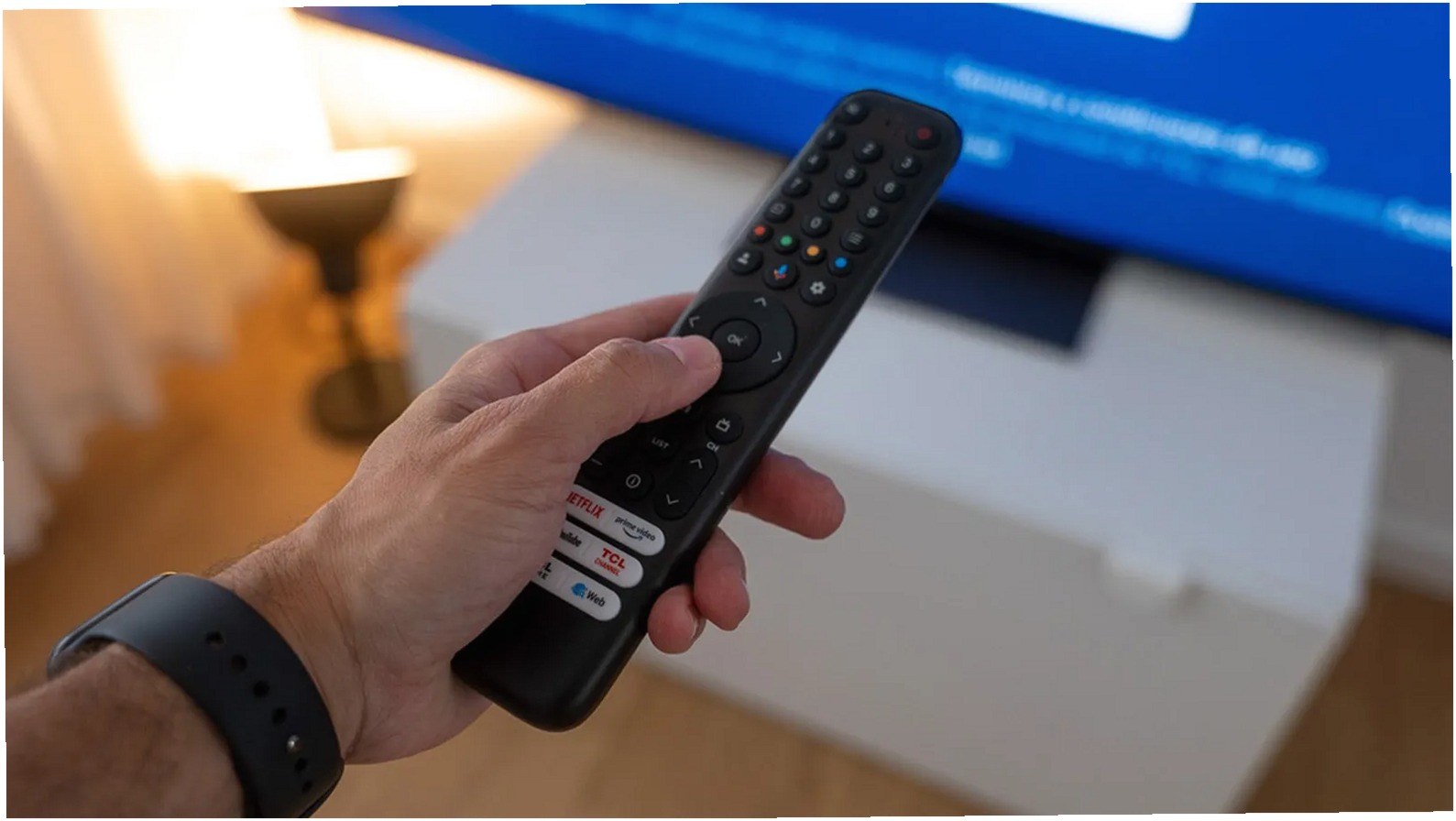 لماذا يجب توصيل تلفزيونك الذكي بكابل إيثرنت رغم كفاية الواي فاي؟ 2 Por Que Tu Smart Tv 0